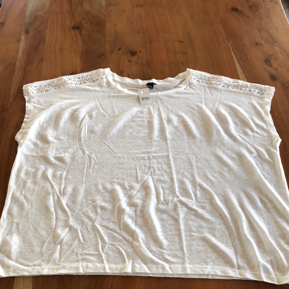 Ann‎ Taylor Cut Out 100% Linen Tee White Sz L - NWT - Picture 2 of 8